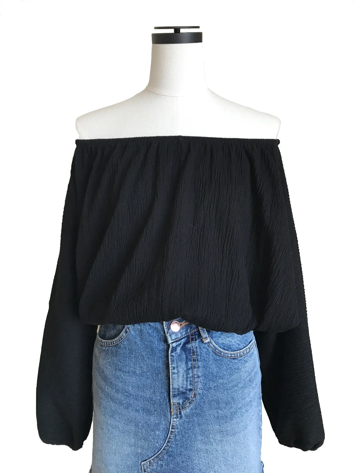 Off-shoulder short tops